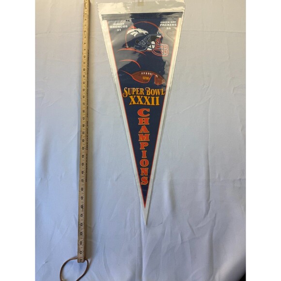 Vintage SUPER BOWL 32 XXXII DENVER BRONCOS vs. GREEN BAY PACKERS PENNANT - Picture 1 of 4